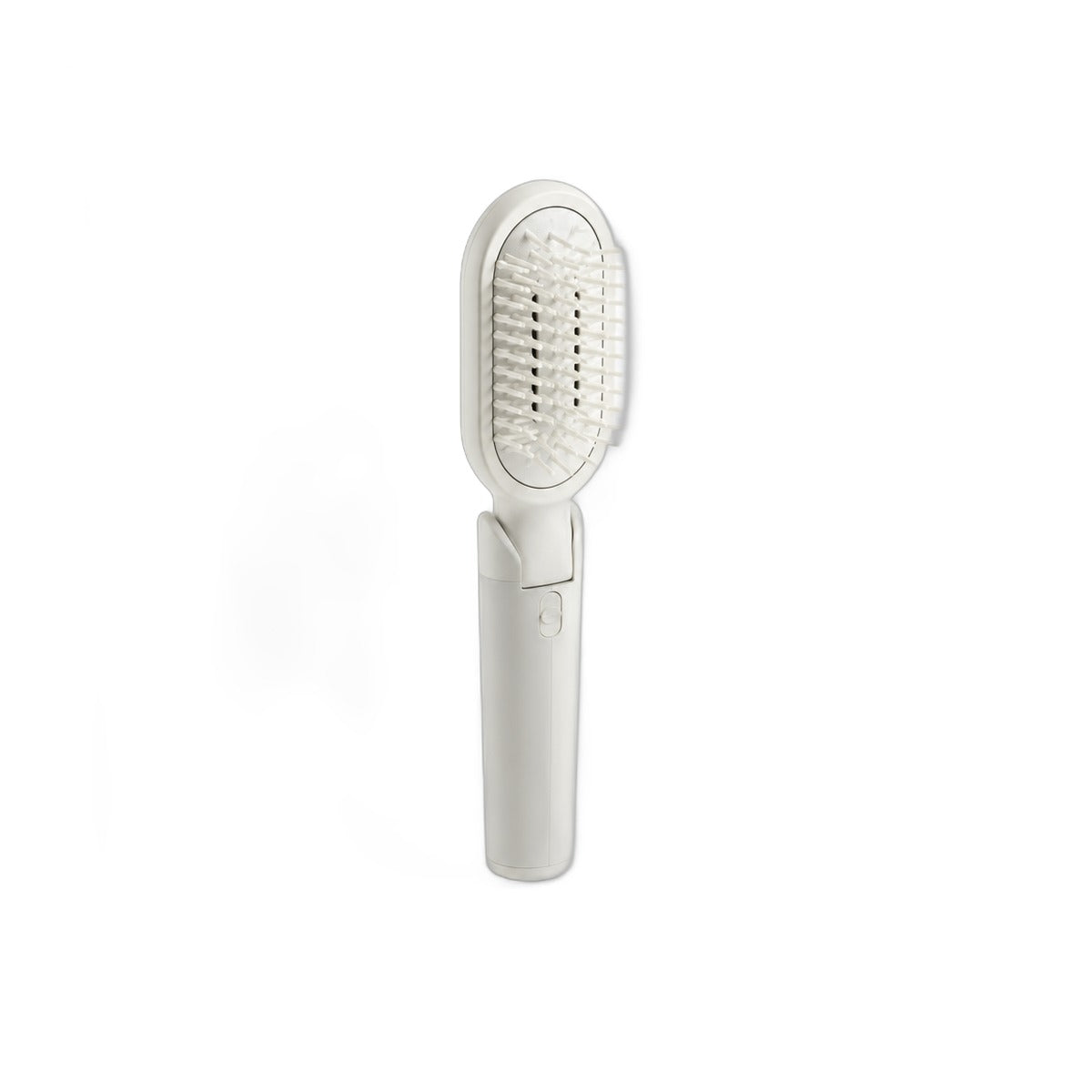 Wavy BlowOut Travel Brush — three-quarter view